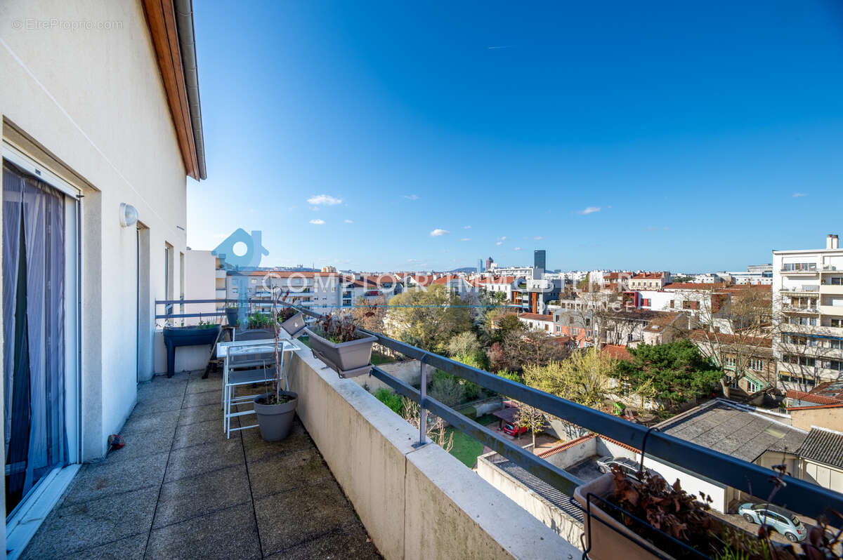 Appartement à LYON-8E