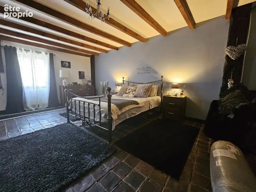 Propriété de caractère avec plus d'un hectare de terrain – Une opportunité de style de vie rare - photo 6