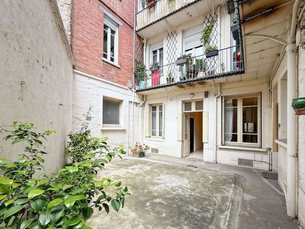 Commerce à TOULOUSE