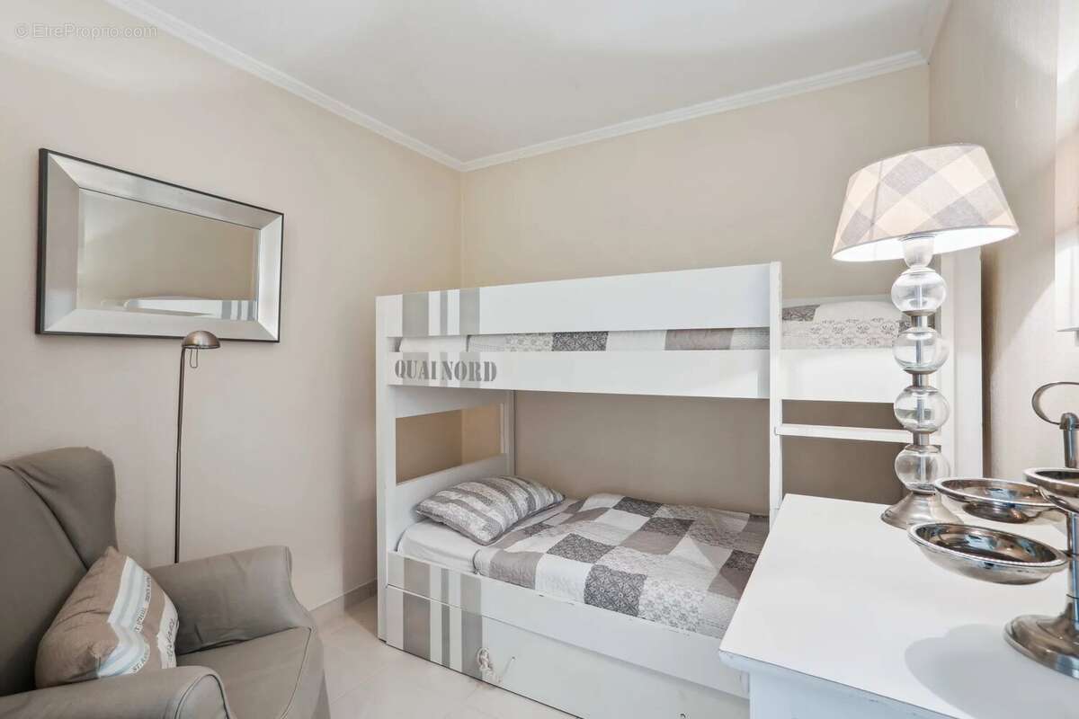 Appartement à MANDELIEU-LA-NAPOULE