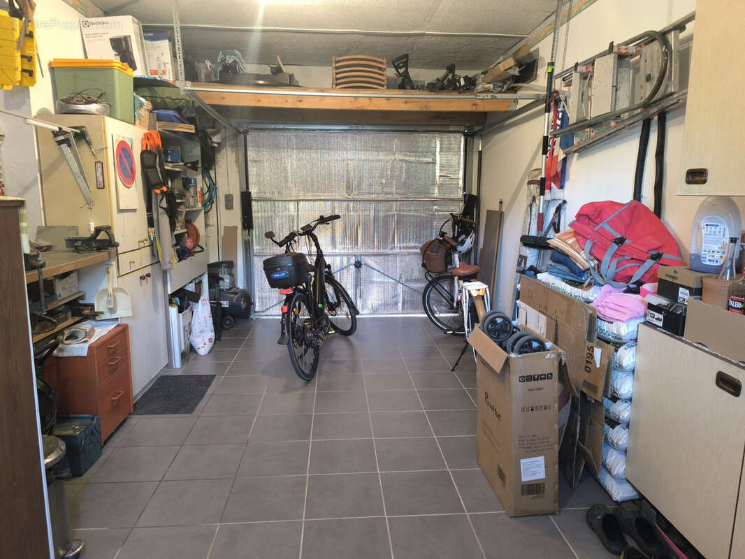 Maison à LA BATIE-DIVISIN