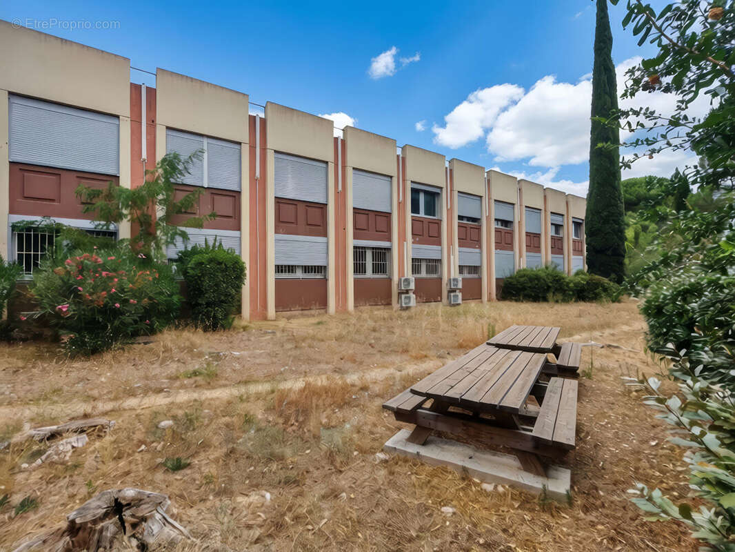 Bureaux Vitrolles 787 m2 - photo 3