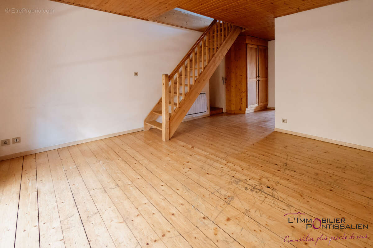 Appartement à JOUGNE