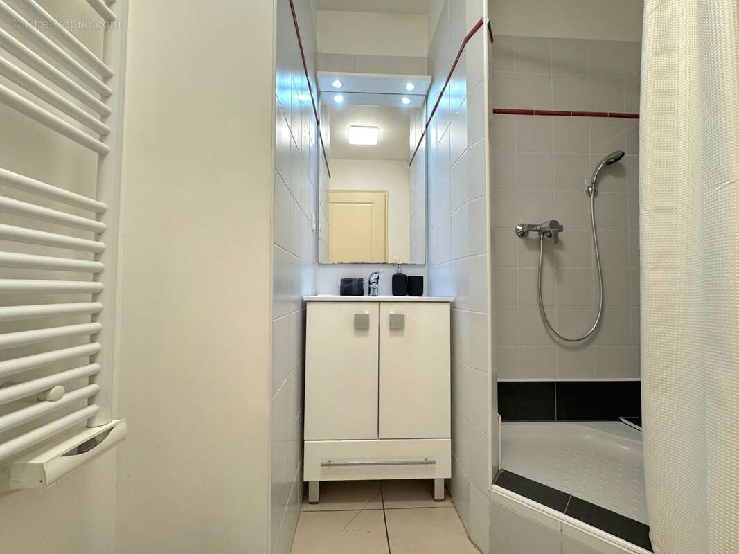 Appartement à MARSEILLE-2E