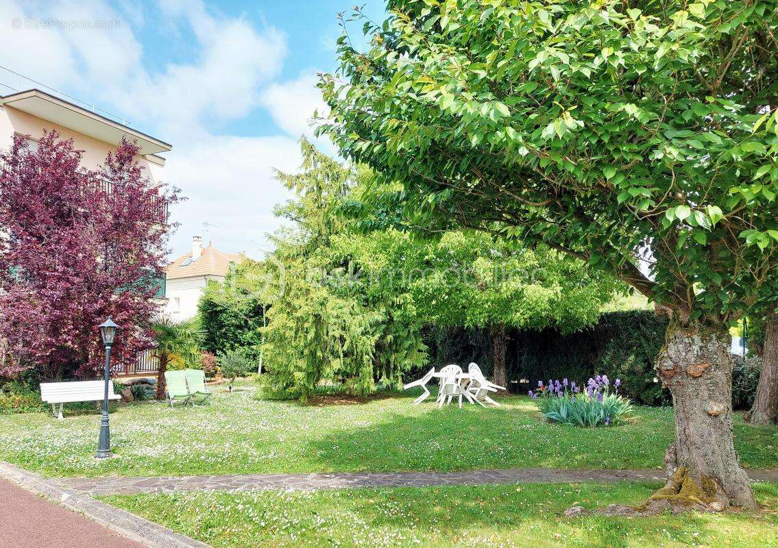 Appartement à RUEIL-MALMAISON