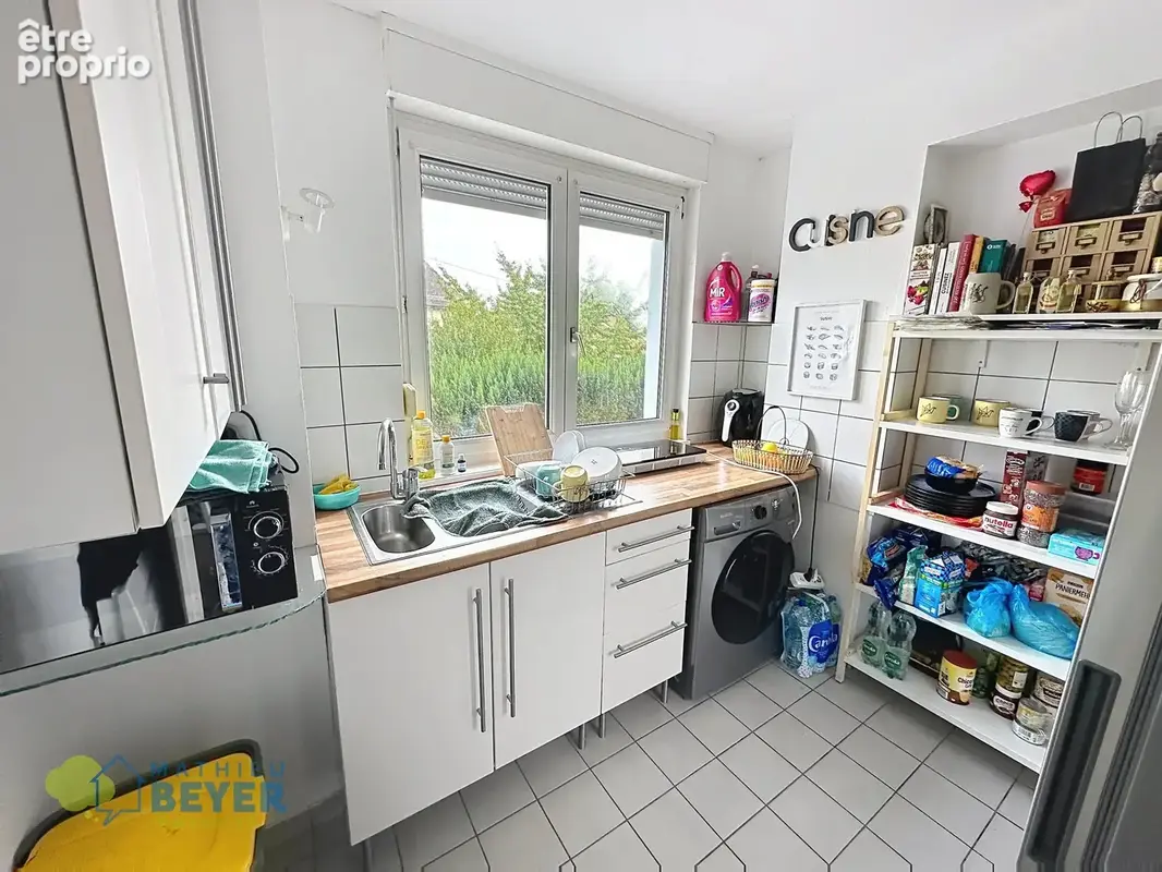 Spécial investisseur ! STRASBOURG T2 avec balcon, garage et cave ! - photo 3