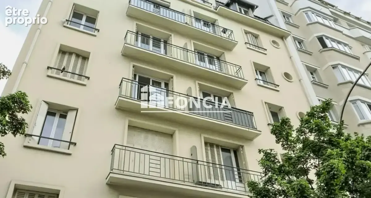 Appartement à COURBEVOIE