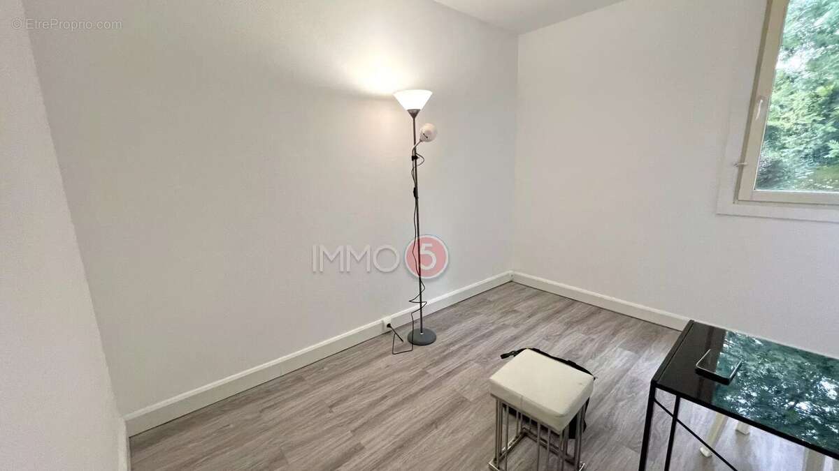 Appartement à LE RAINCY