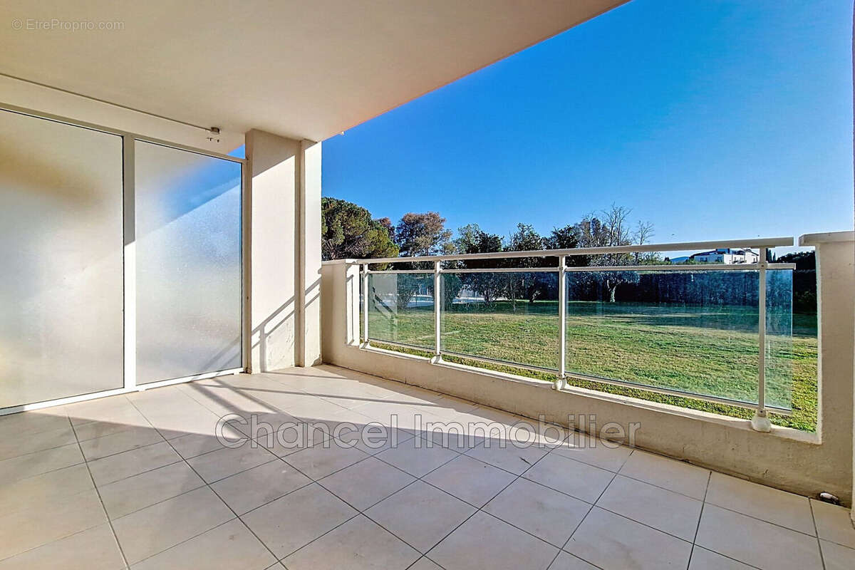 Appartement à MANDELIEU-LA-NAPOULE