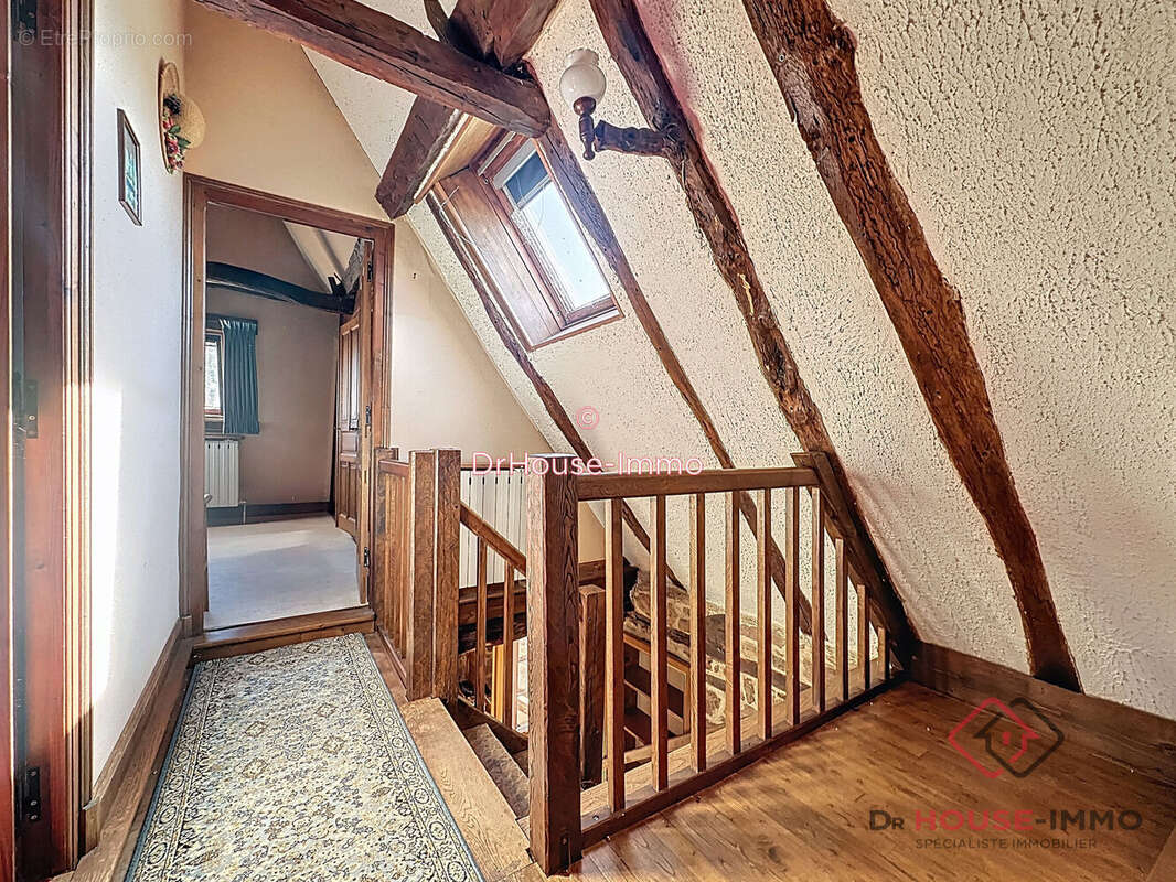 Maison à HAUTEFORT