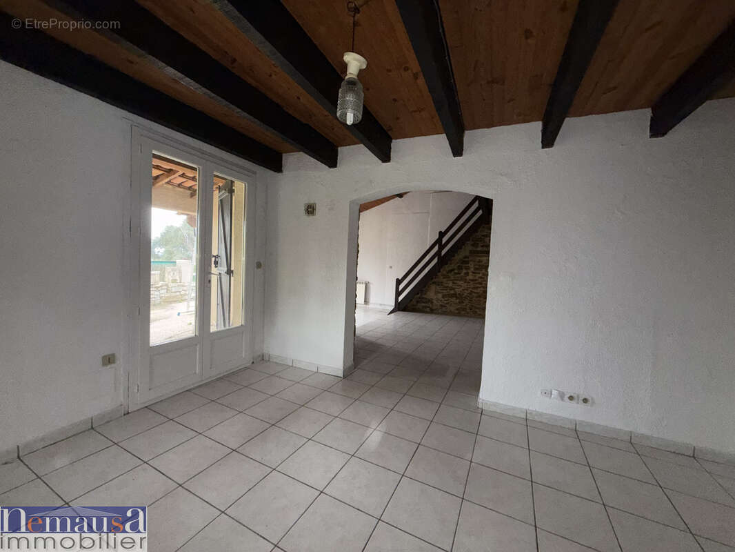 Maison à CAVEIRAC