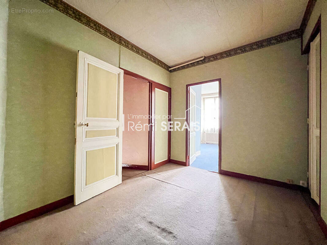 Maison à CONDE-SUR-NOIREAU