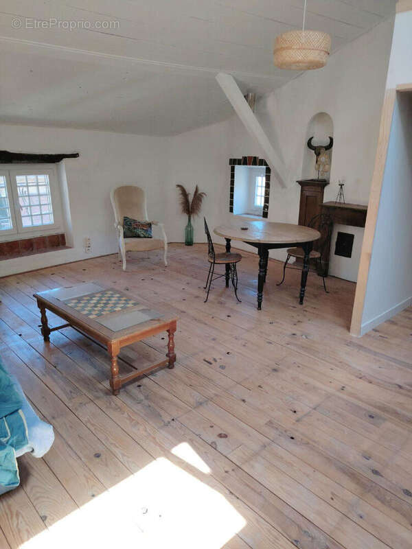 Coeur de Cotignac   :  NOUVEAU : Superbe rénovation pour ce duplex  2 pièce(s) 70m2 avec cave - photo 7