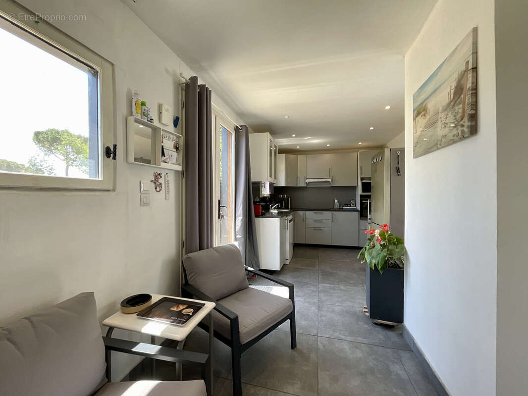 Marseillan - Maison plain pied avec jardin - photo 4