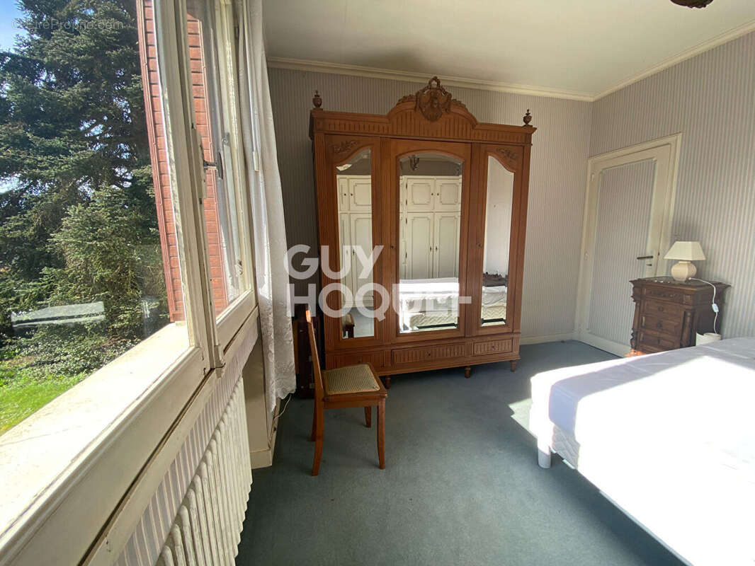 Maison à SAINT-CYR-SUR-LOIRE