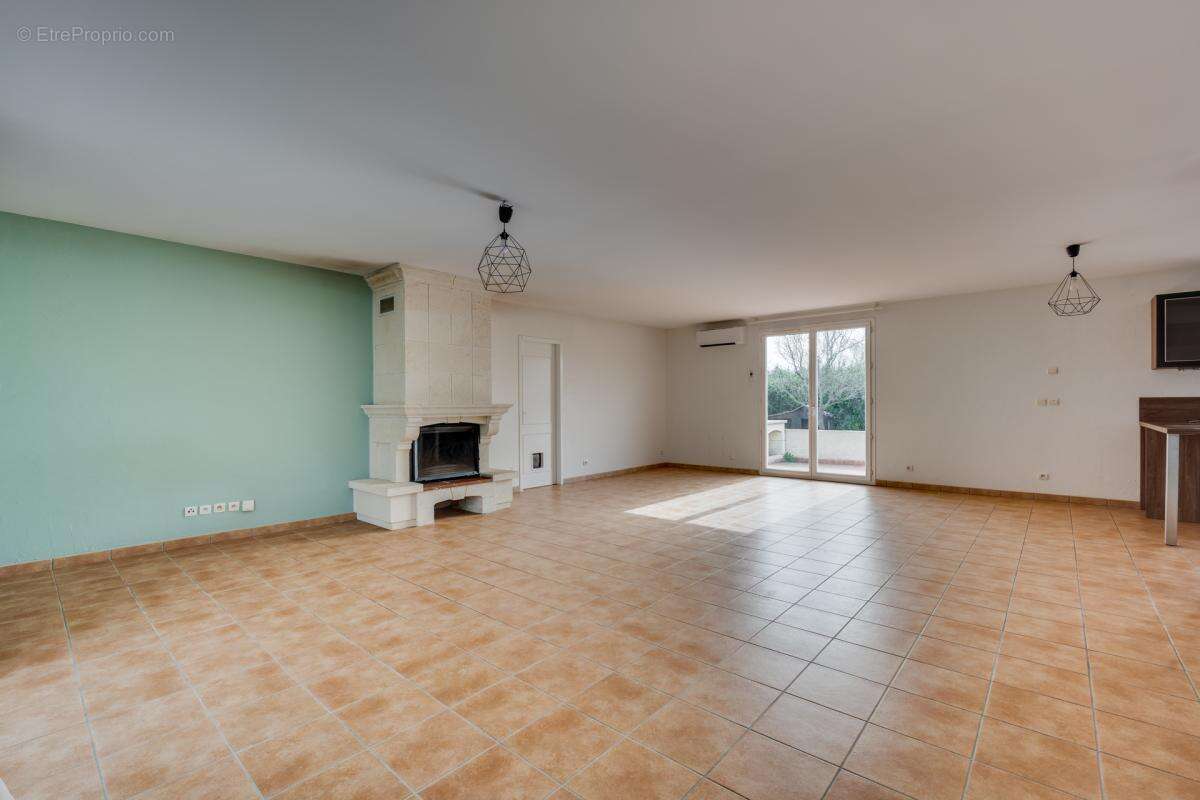Maison à MONTEGUT-LAURAGAIS