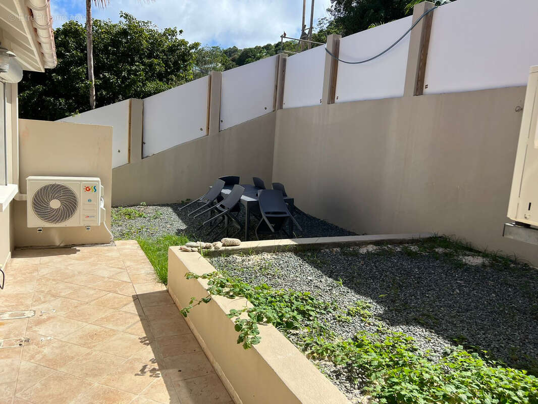 Maison à CAPESTERRE-BELLE-EAU