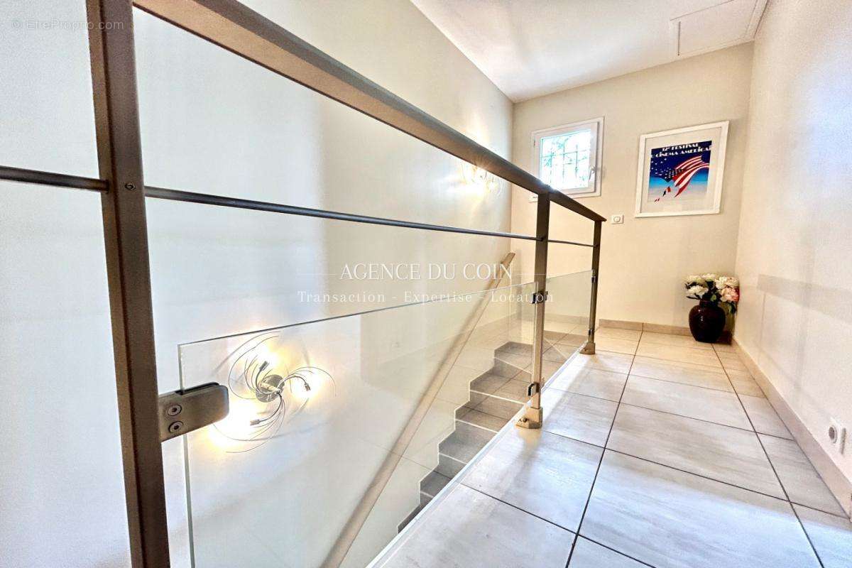 Maison à FIGANIERES