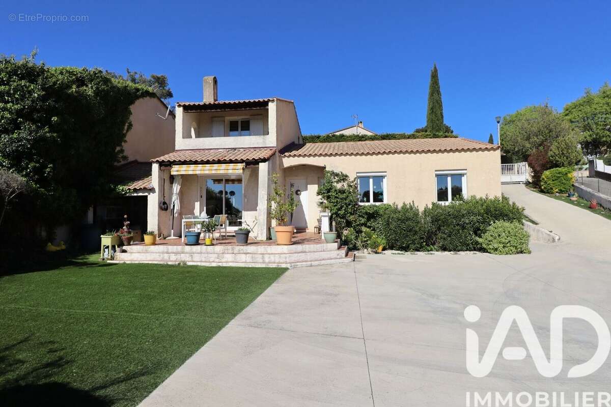 Photo 2 - Maison à VELAUX