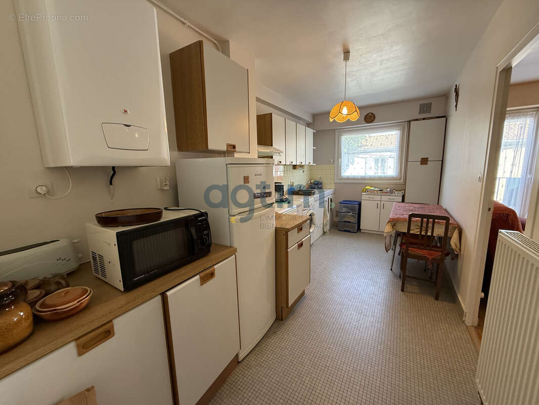À vendre   Appartement T3 avec balcon, cave et parking   Centre-ville de La Roche-sur-Yon - photo 3
