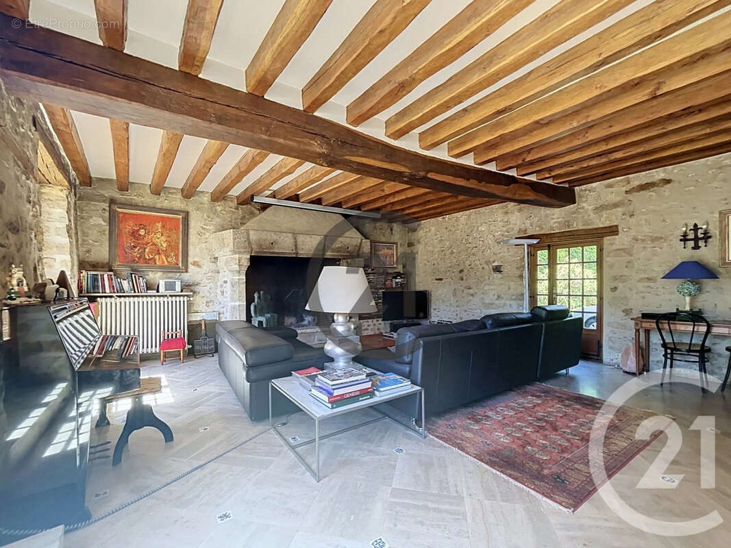 Maison 445 m² à Ury  - photo 11