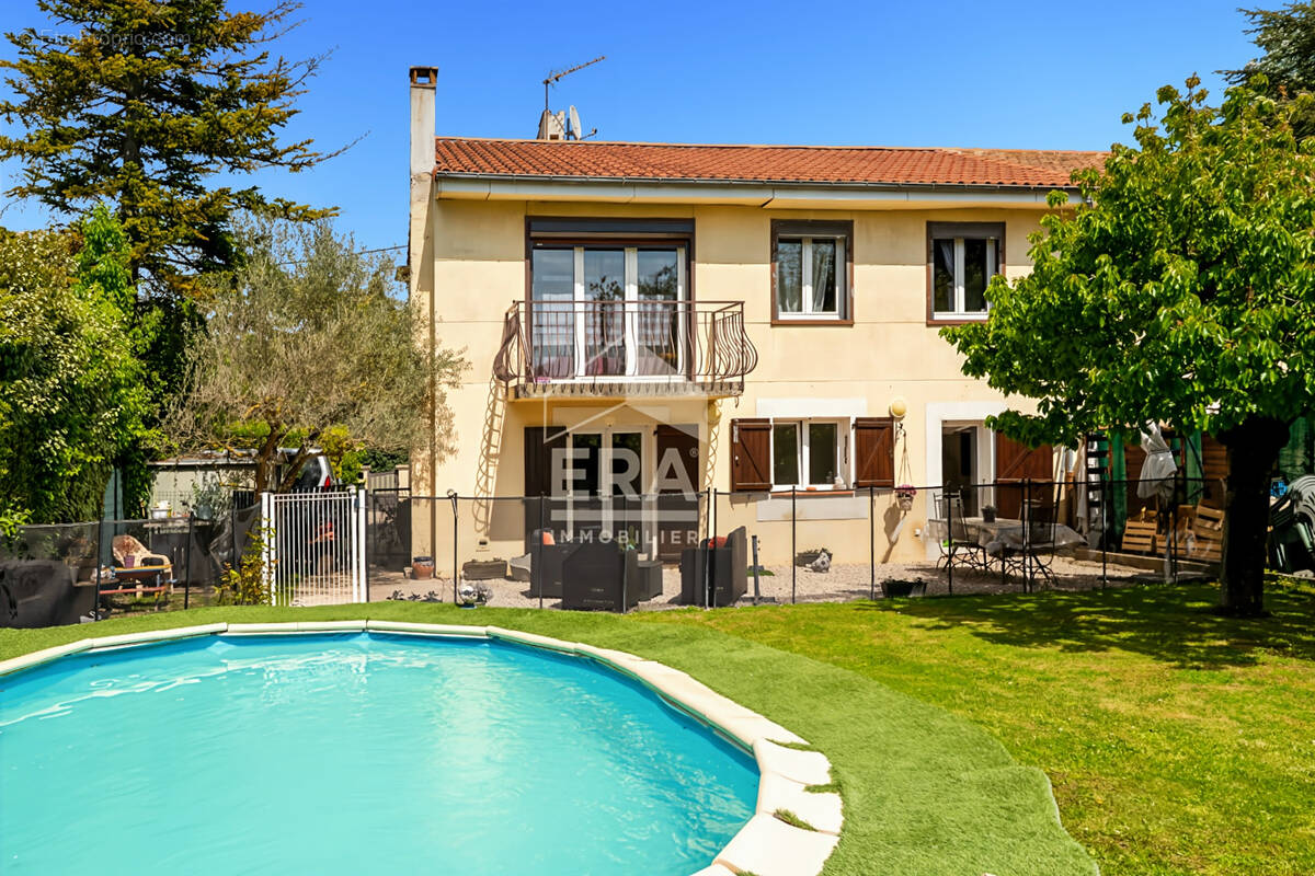 Maison à BOUC-BEL-AIR