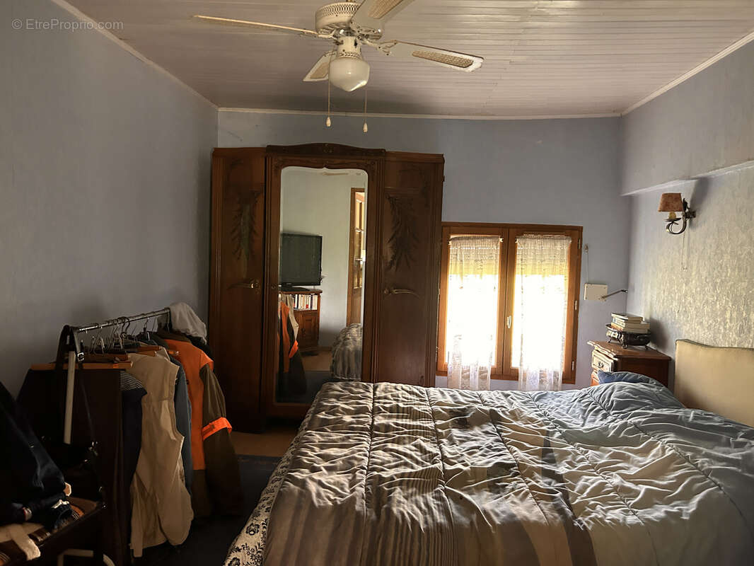 Maison à LA PEROUILLE