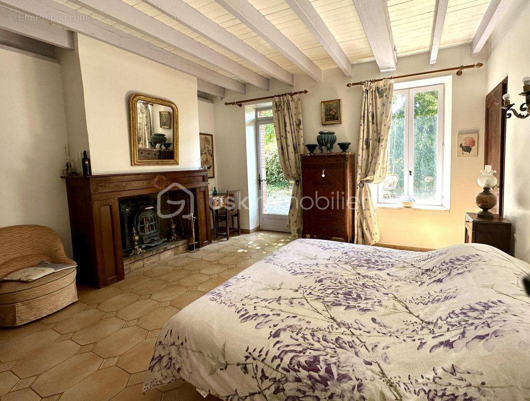 Elegante toulousaine de caractere - photo 10