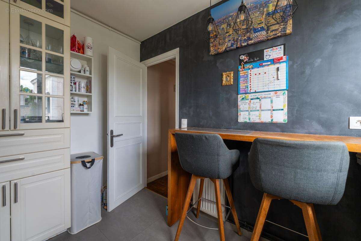 Appartement à VILLE-D'AVRAY