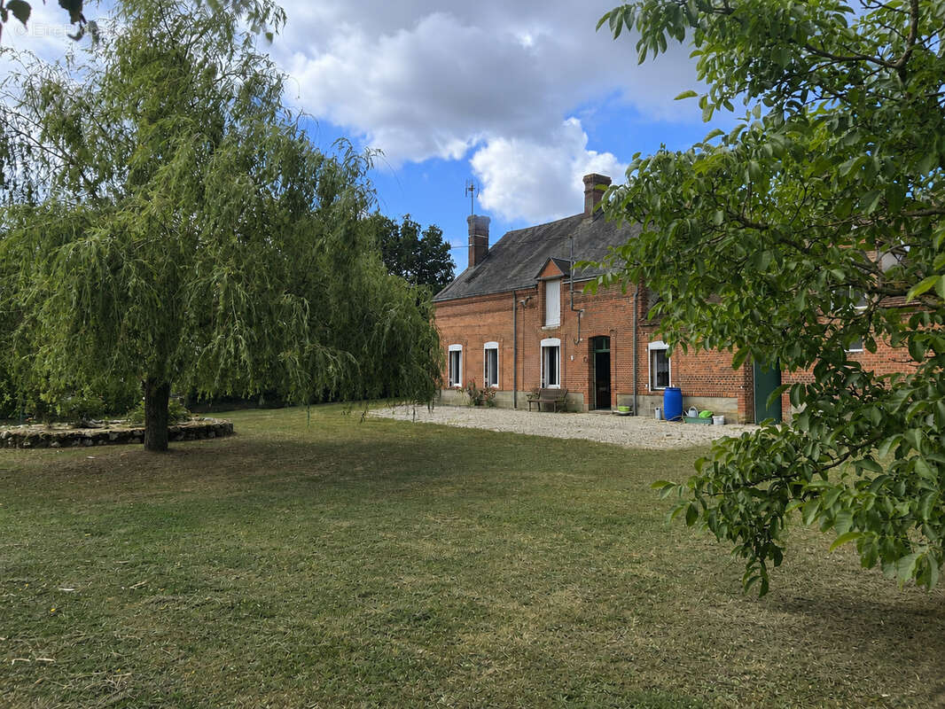 Maison à POILLY-LEZ-GIEN