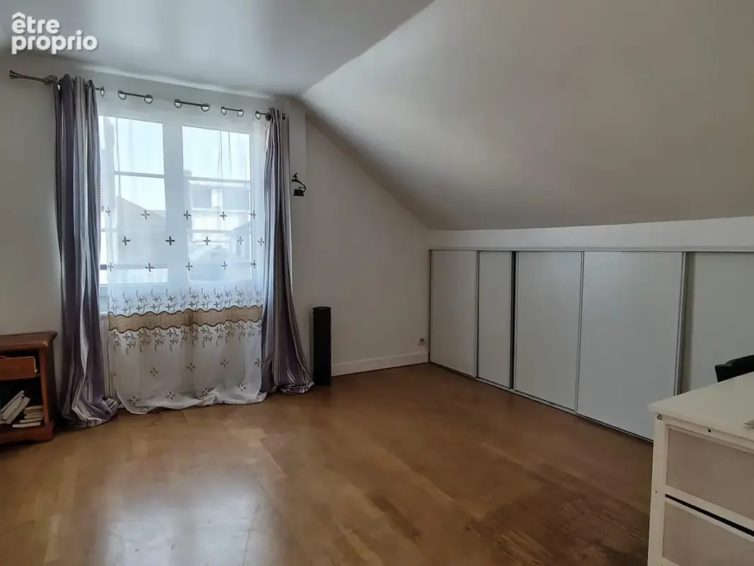 Rare à Chantilly   Maison familiale avec espace professionnel - photo 10
