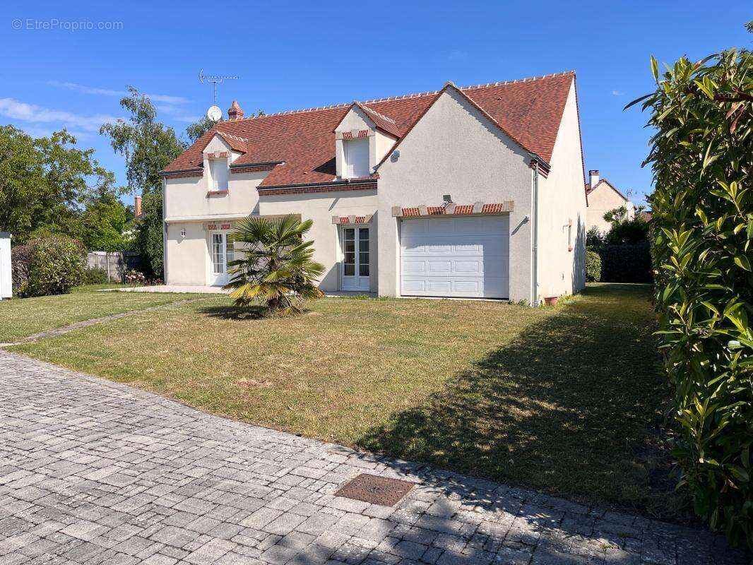 Maison à SAINT-DENIS-EN-VAL
