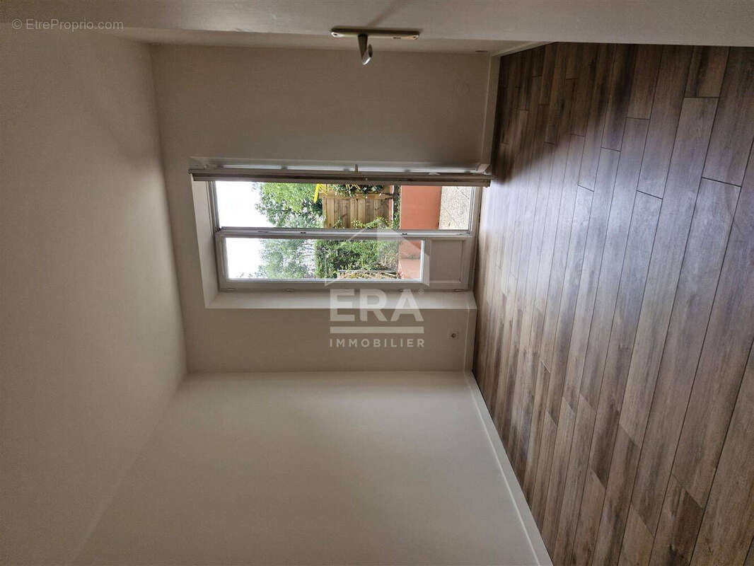 Appartement à EMERAINVILLE