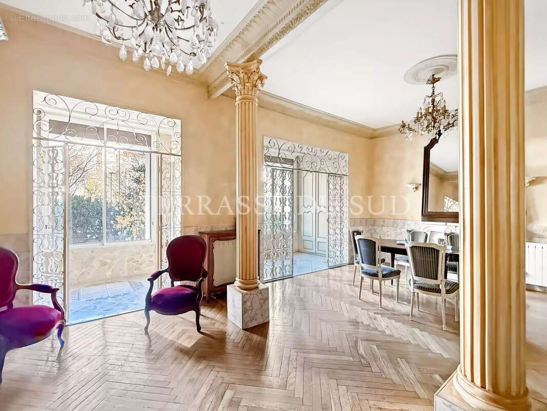 Appartement à MARSEILLE-8E