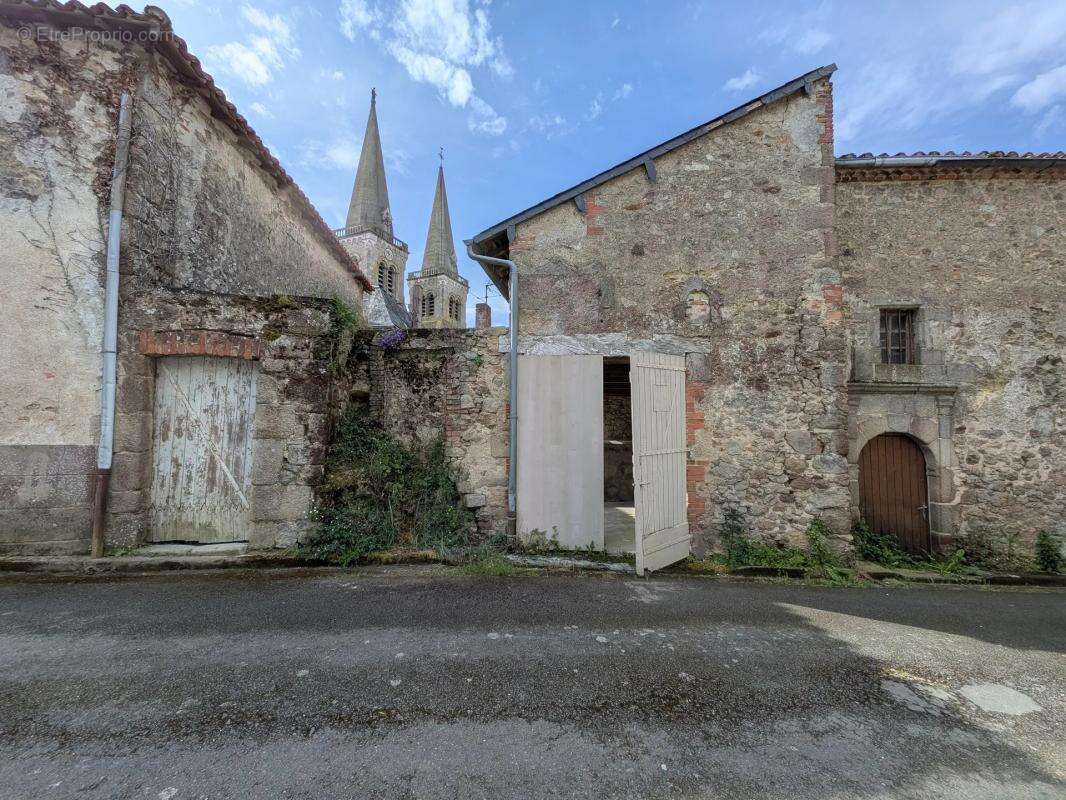 Maison à MAULEON