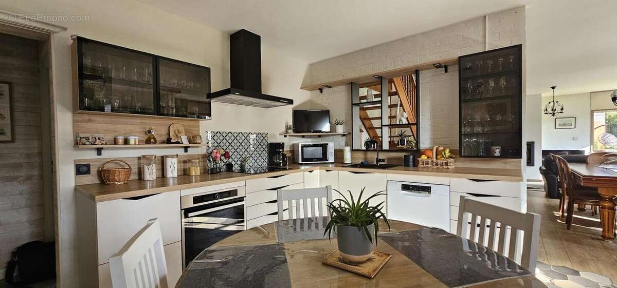 Maison à THUN-SAINT-MARTIN