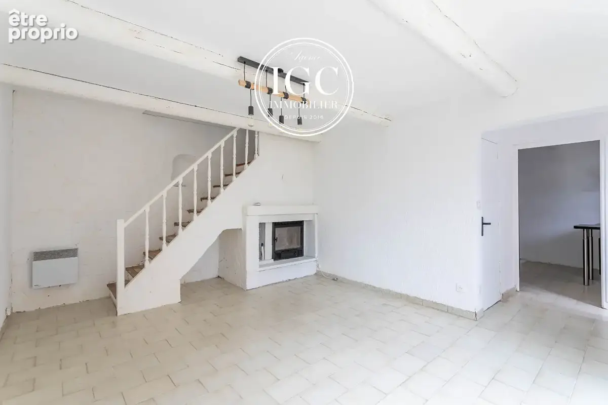 LA COURONNE  Maison de village T3  73 m2  Proximité mer - photo 6