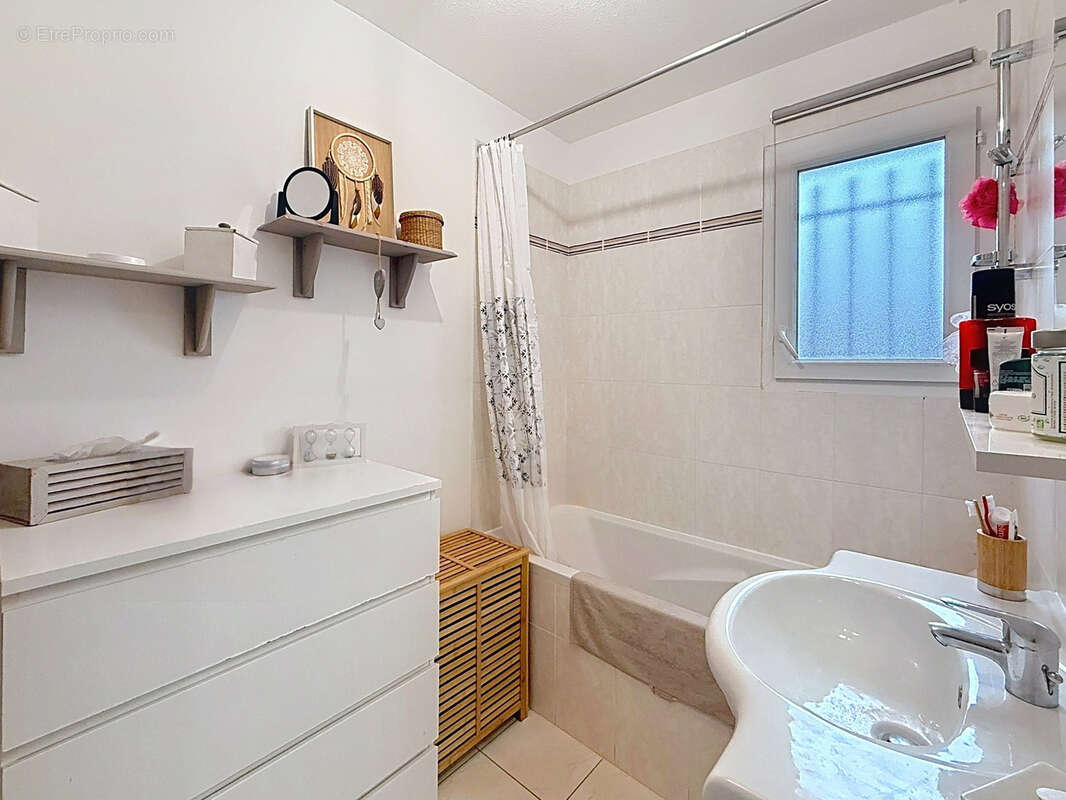 Maison à LA GARDE-FREINET