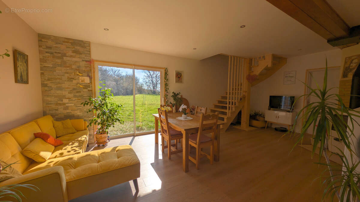 Maison à GRAMAT