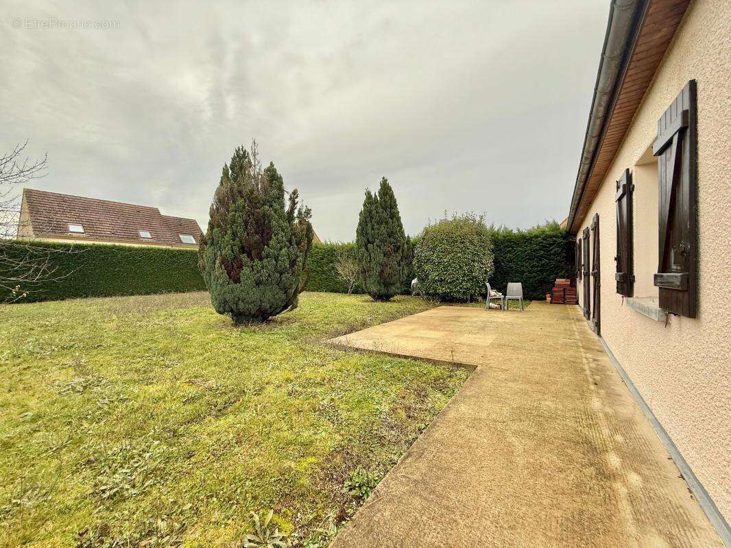 Maison à LONGECOURT-EN-PLAINE