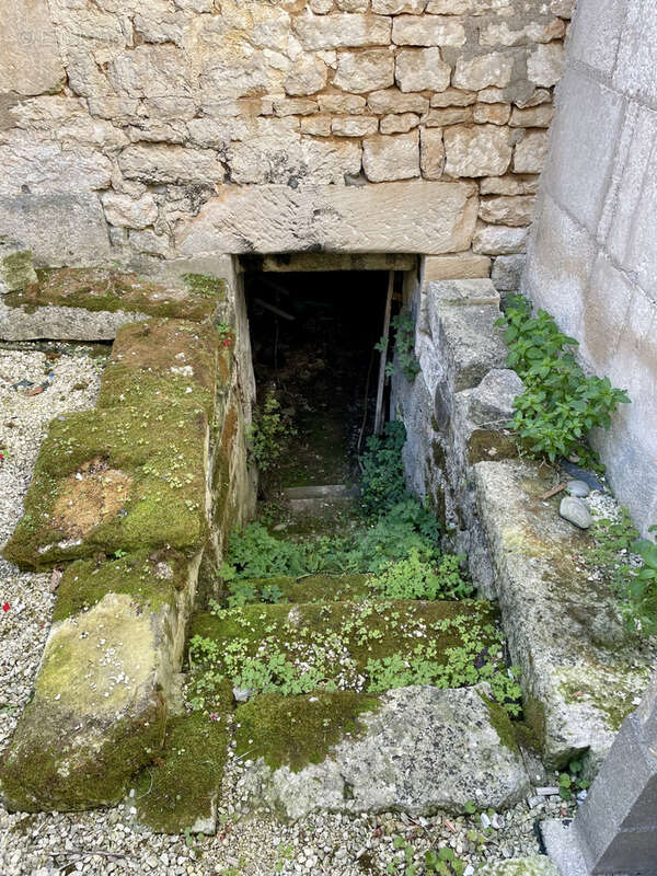 Maison à CRAZANNES