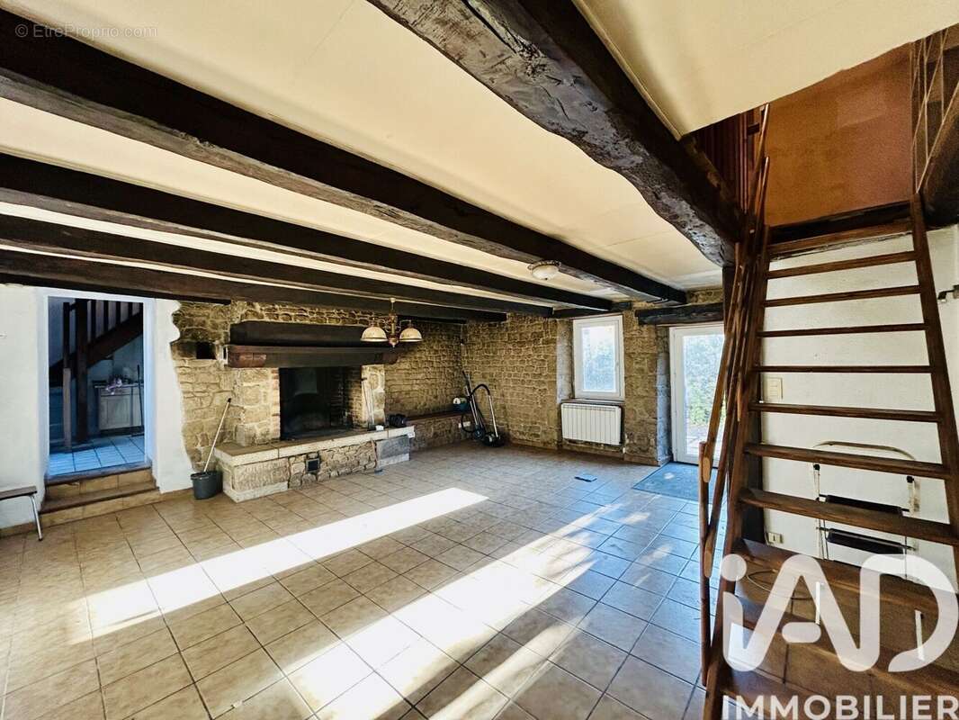 Photo 5 - Maison à MEZIERES-SUR-COUESNON