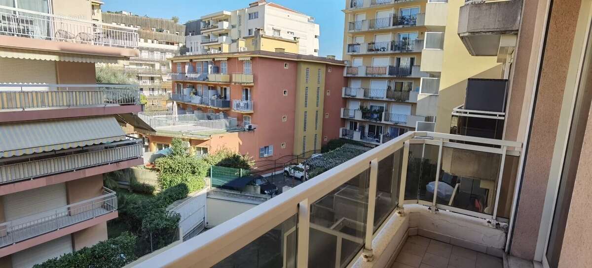 Appartement à MENTON