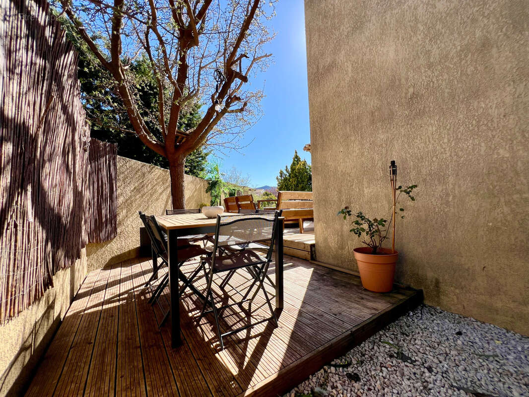 Maison à CUGES-LES-PINS