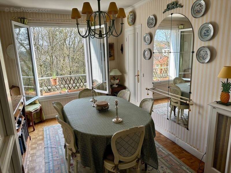 Appartement à VERSAILLES