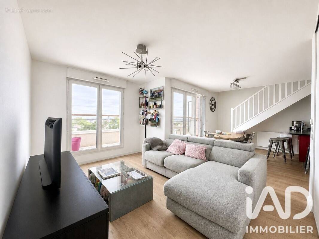 Photo 1 - Appartement à SURESNES