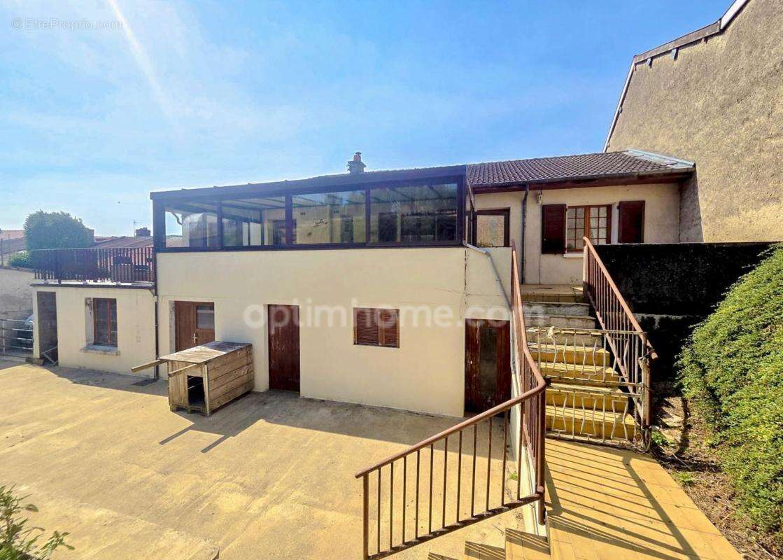 A VENDRE en EXCLUSIVITE maison de famille 5 chambres, 35 ares de terrain et petit hangar - photo 9