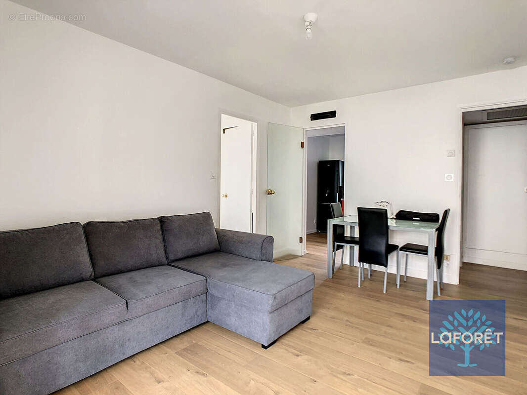 Appartement La Roche Sur Yon 2 pièce(s) 46.4 m2 - photo 3