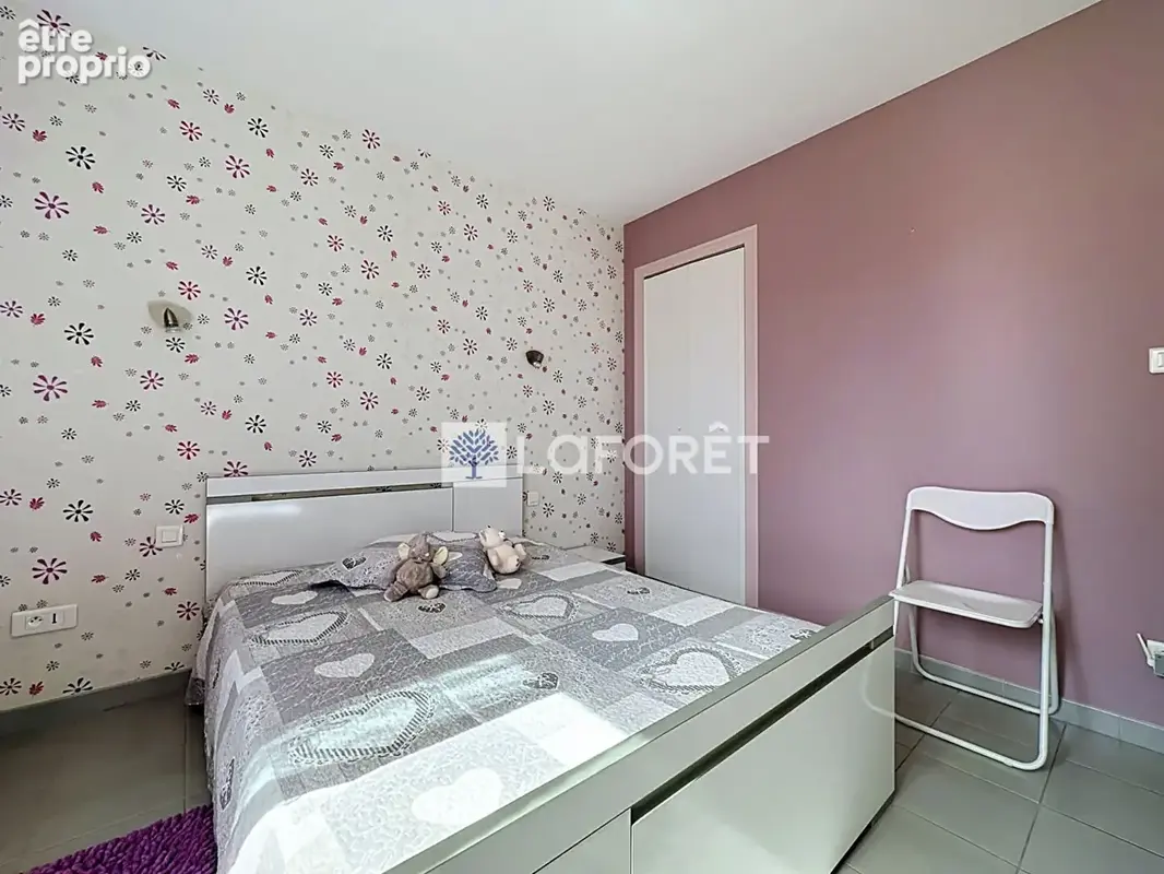 À 10 minutes de Parthenay - Maison chaleureuse de 110 m2 avec beaux espaces - photo 16