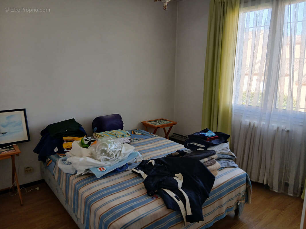 Maison à SAINT-HILAIRE-DE-BRETHMAS